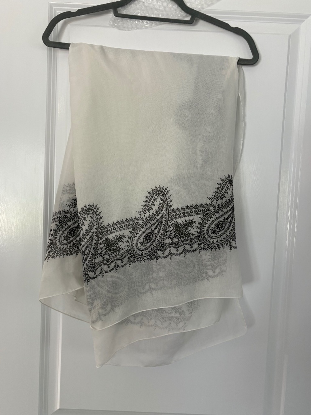 Lauren Ralph Lauren Black & White Sarong/Scarf